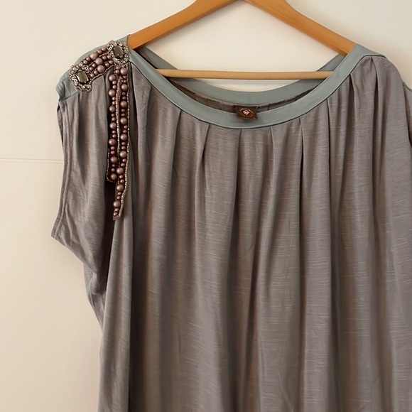 Anthropologie Y2k Slouchy tunic With Beaded Beckline Details - Picture 2 of 6